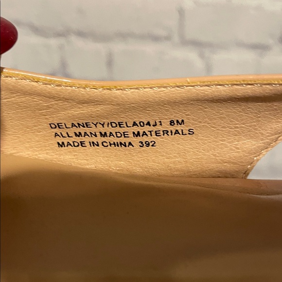 Madden Girl Delaneyy Nude Slingback Flats Sz8 like new - Picture 4 of 10